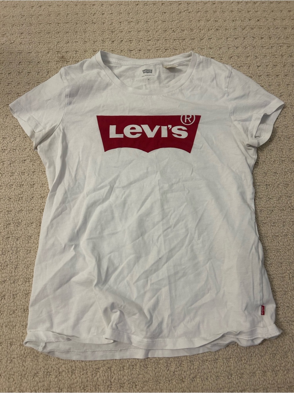 Levi's White Short Sleeve Crewneck Tee with Red Logo
